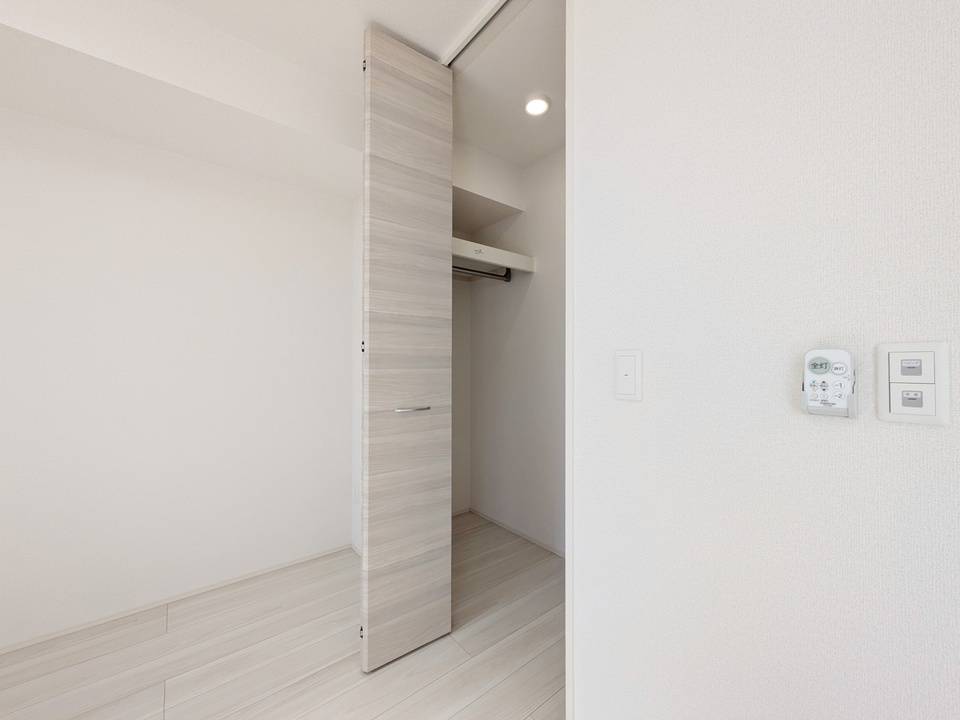 収納　ウォークインクローゼット