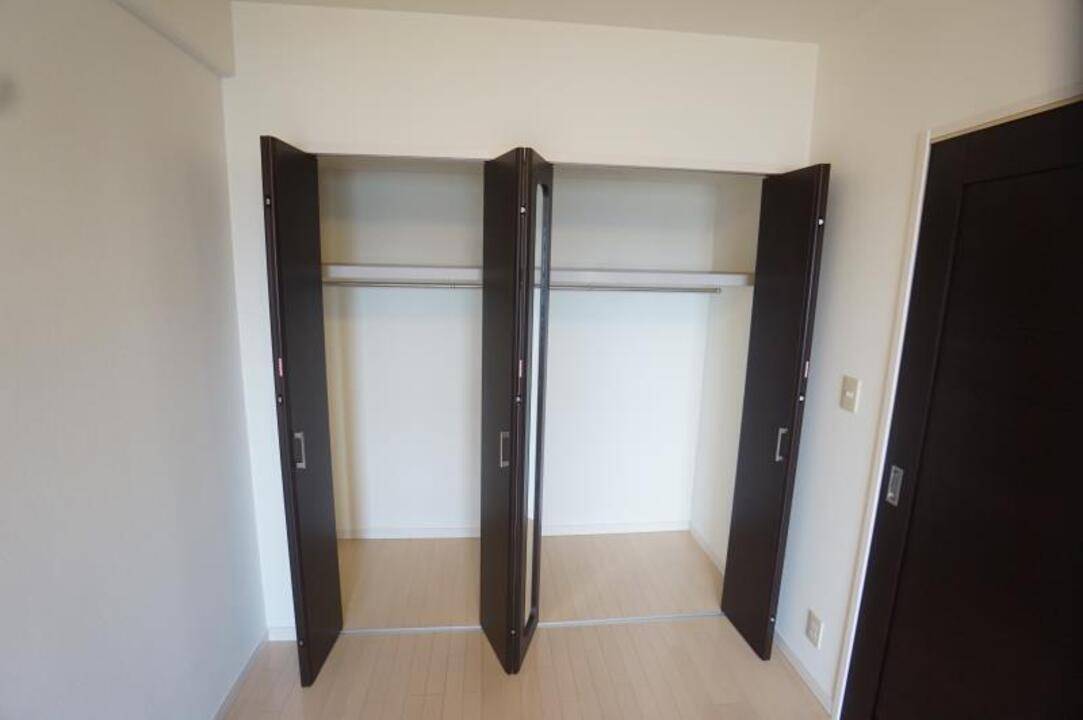 収納　クローゼット