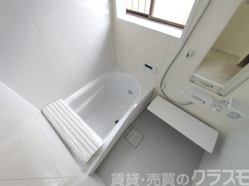 バス・シャワールーム　追い焚き機能付きバス♪