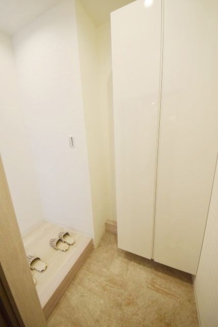 玄関　★お部屋探しは株式会社タウンハウジング東京まで★