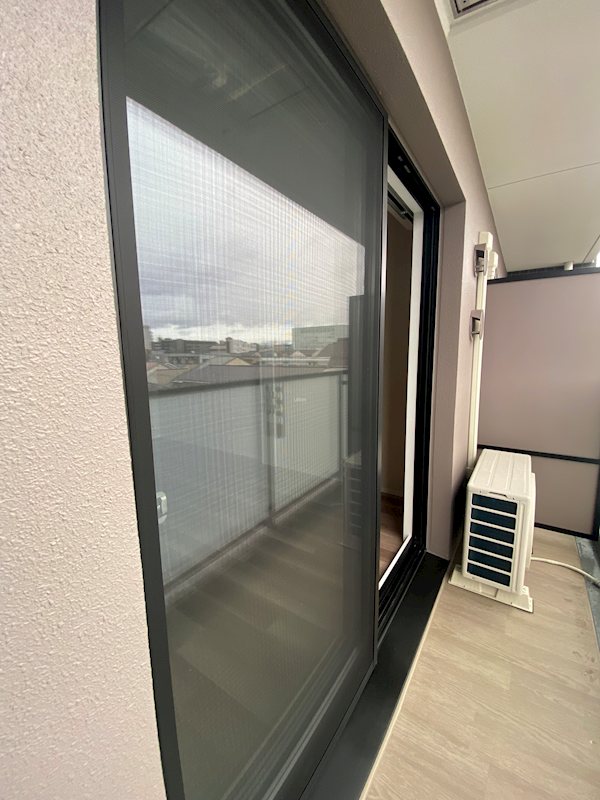 バルコニー　別のお部屋の写真ですが参考までに