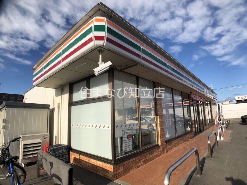 コンビニ　セブンイレブン安城小川町店（コンビニ）まで338m