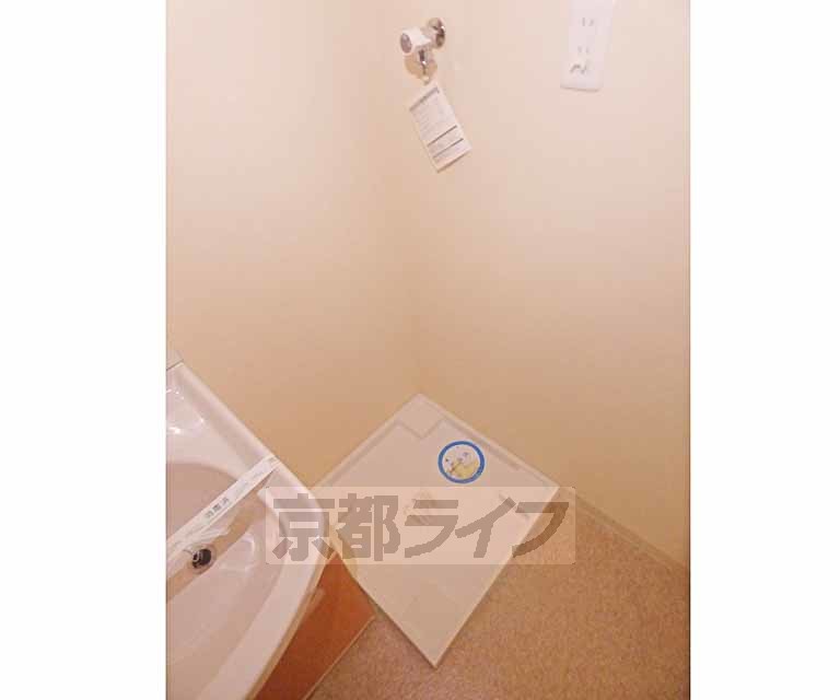その他設備　洗濯機が置けます。