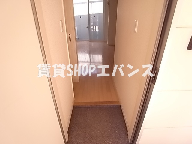 玄関　明るい玄関です