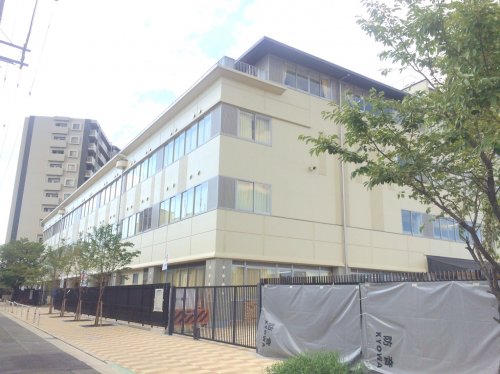 小学校　守口市立さつき学園（小学校）まで413m
