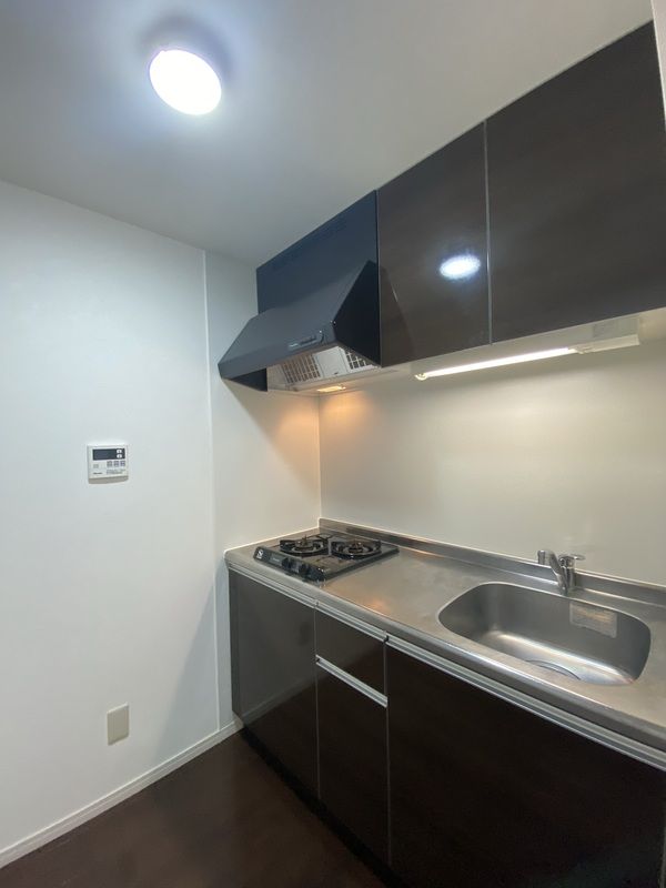 キッチン　コンパクトなキッチンで掃除もラクラク