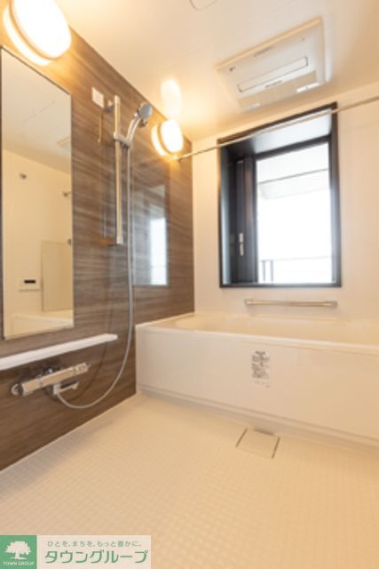 バス・シャワールーム　※写真は同タイプ住戸です。