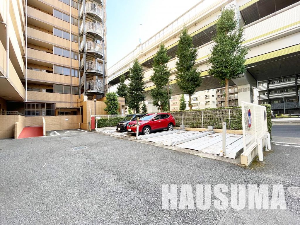 駐車場　駐車場