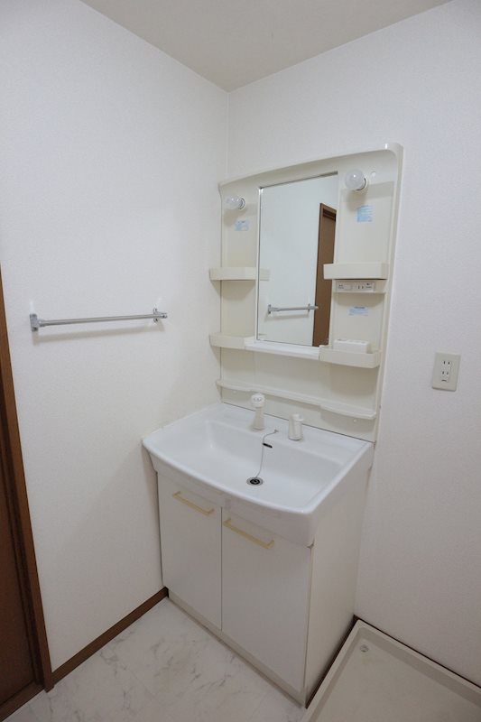洗面設備　忙しい朝に嬉しいシャンプードレッサー。