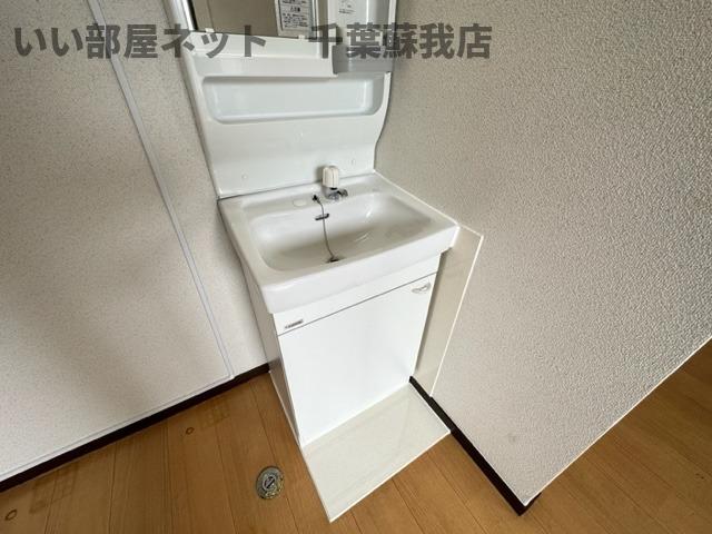 洗面設備　脱衣スペースもあります
