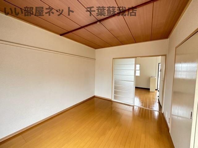 居室・リビング　きれいな洋室です