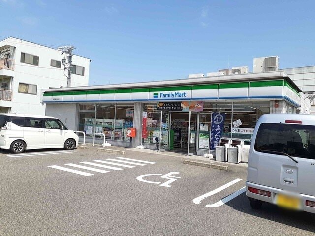 その他　ファミリーマート新岩倉中本町店（その他）まで130m