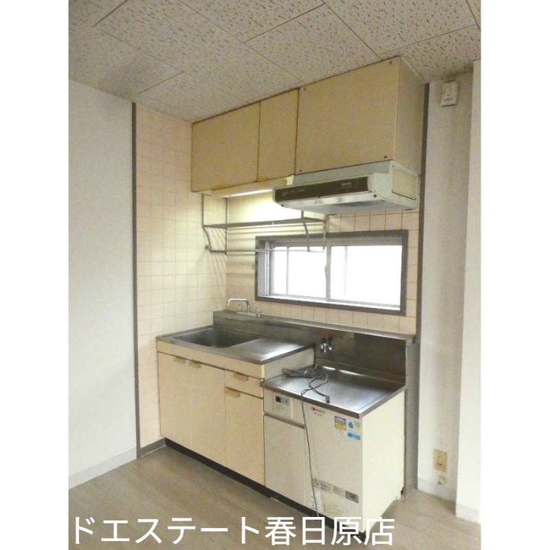 キッチン　２口コンロが置けるワイドキッチン