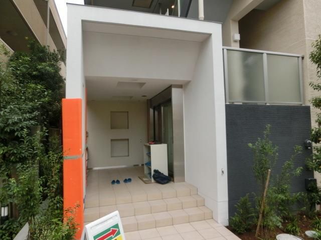 その他　エントランスです