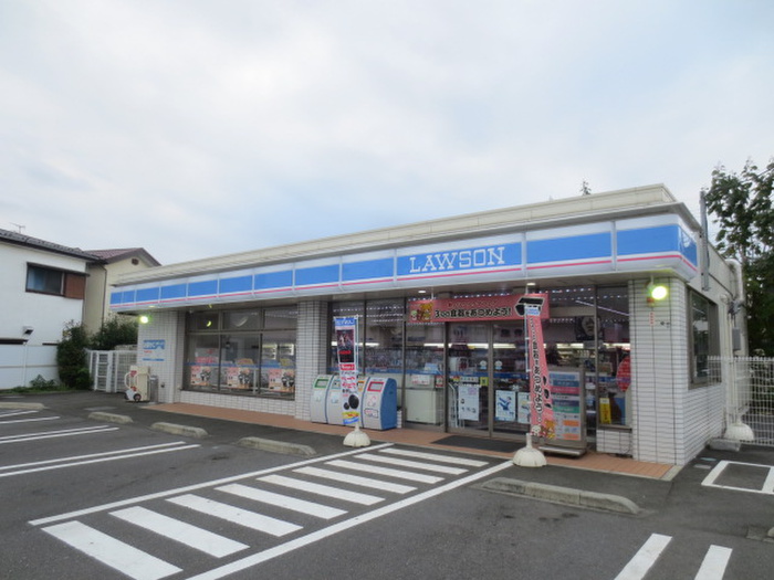 コンビニ　ローソン（コンビニ）まで300m