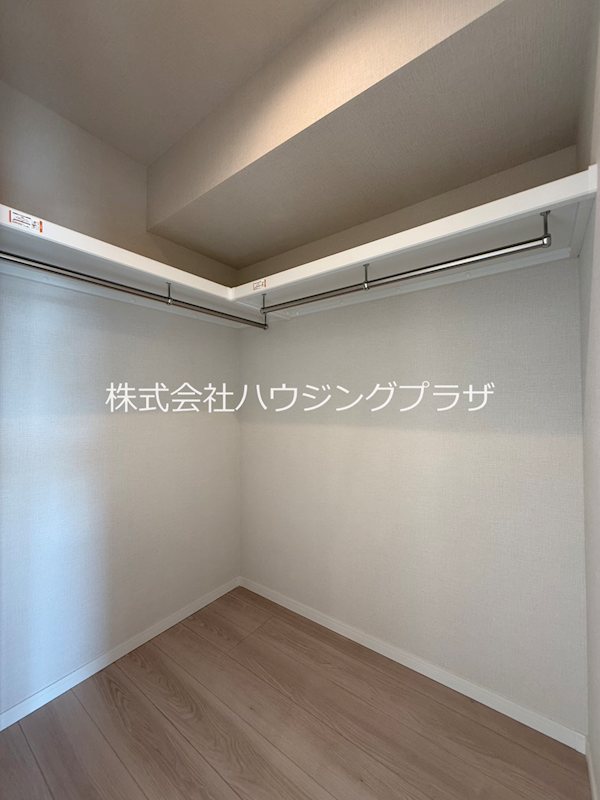 収納　ウォークインクローゼット