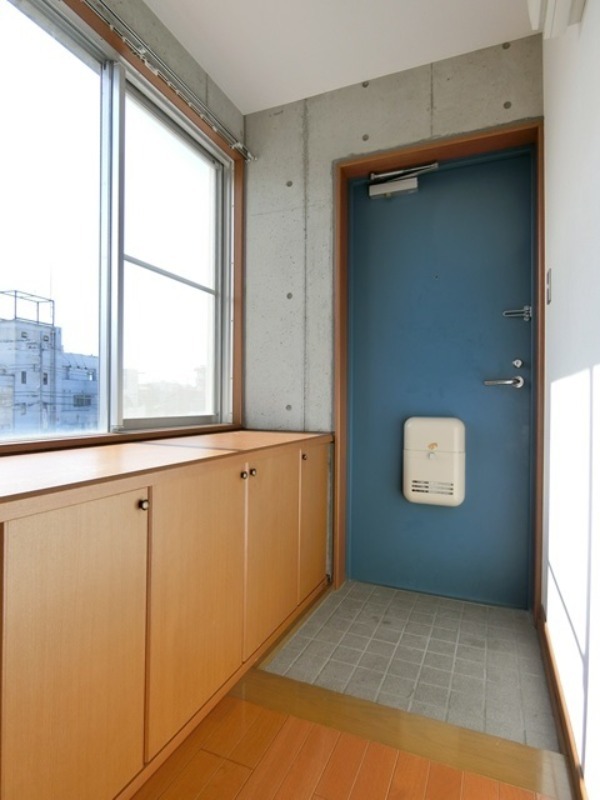 玄関　図面と現状に相違がある場合には現状を優先