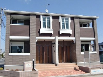 建物外観　落ち着いた雰囲気の外観です