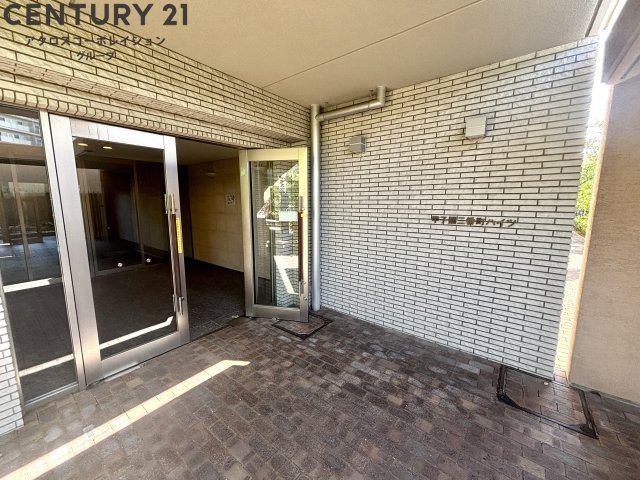 甲子園三番町ハイツの外観写真