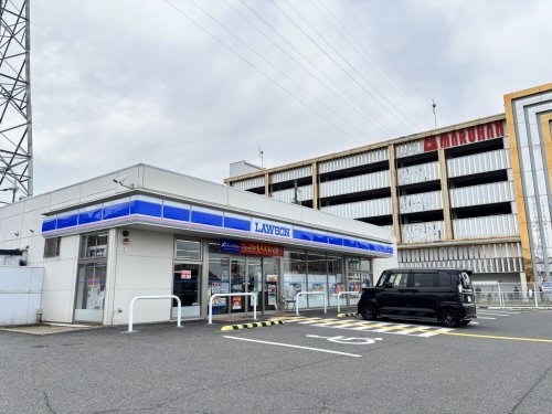 コンビニ　ローソン　岸和田小松里町南店（コンビニ）まで374m