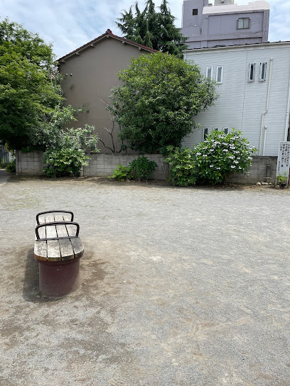 公園　東池袋二丁目あじさい児童遊園（公園）まで335m