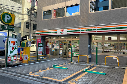 コンビニ　セブンイレブン 東池袋3丁目店（コンビニ）まで367m