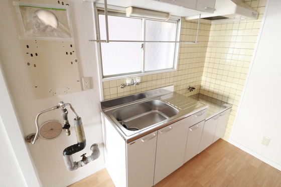 キッチン　※別部屋の写真です