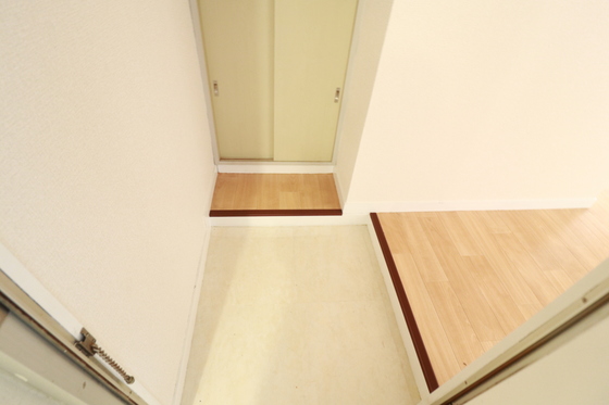 玄関　※別部屋の写真です