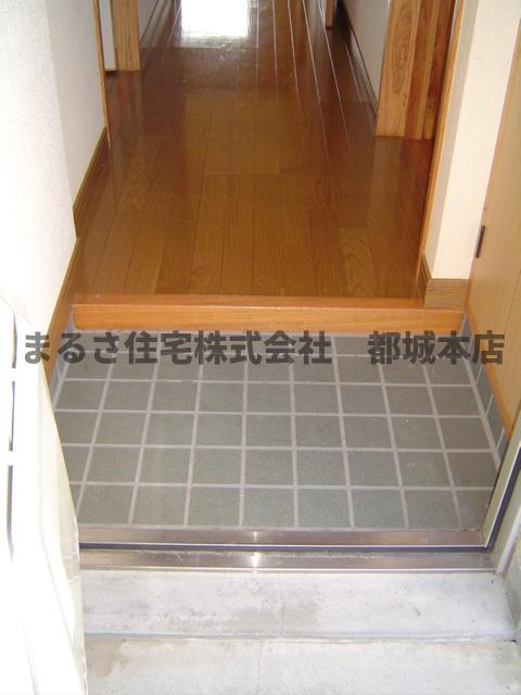 玄関　シンプルで使いやすい玄関です