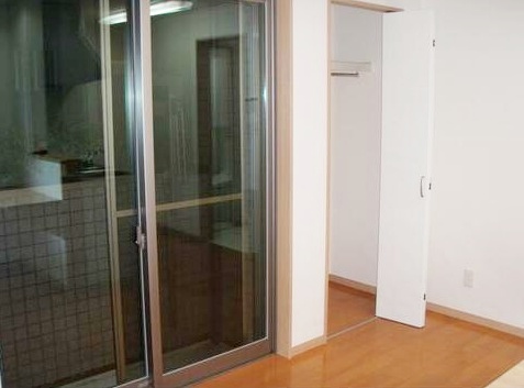 居室・リビング　開放感のあるゆったりとしたお部屋です♪
