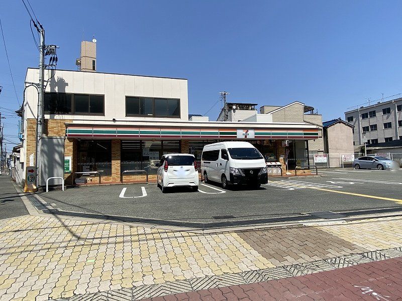 コンビニ　セブンイレブン大阪大桐2丁目店（コンビニ）まで320m