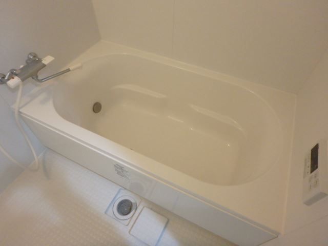 バス・シャワールーム　※同物件別部屋写真