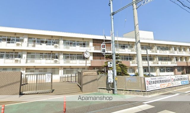 小学校　四国中央市立 松柏小学校（小学校）まで829m