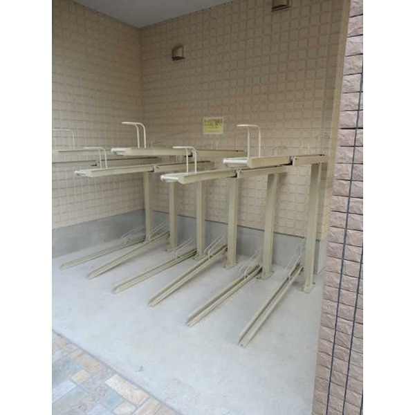 駐車場　駐輪場