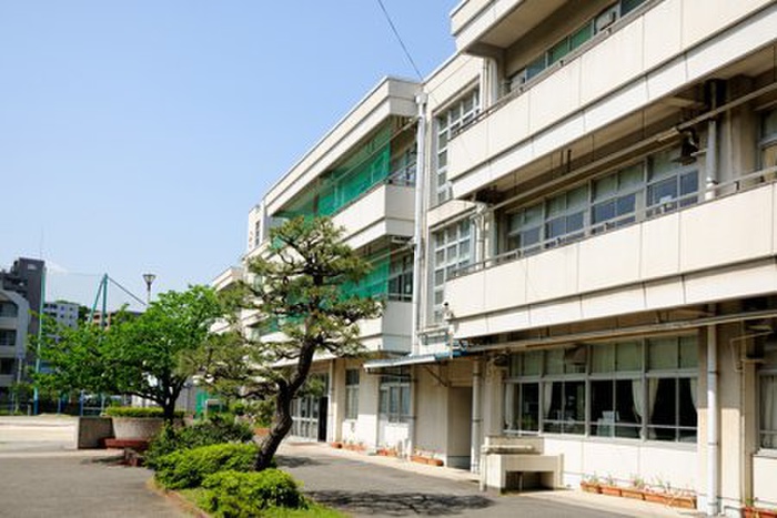 中学校　横浜市立岡野中学校（中学校）まで417m