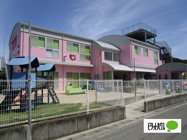 幼稚園・保育園　幼保連携型認定こども園ＩＺＵＭＩ（幼稚園・保育園）まで548m