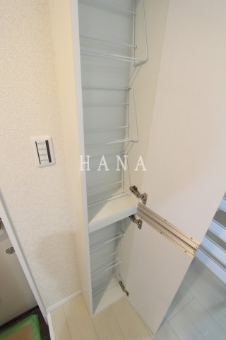 玄関　同物件の参考写真です。