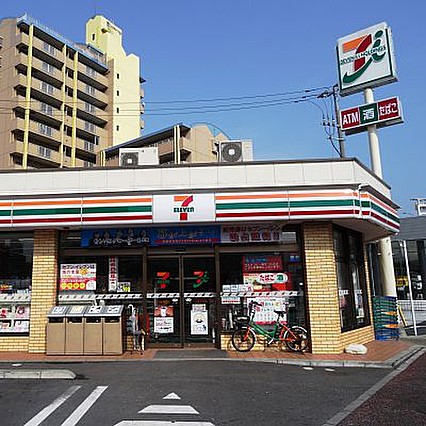 コンビニ　セブンイレブン小倉木町店（コンビニ）まで577m