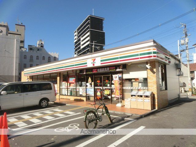 コンビニ　セブン－イレブン（コンビニ）まで300m
