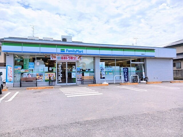 その他　ファミリーマート（その他）まで350m
