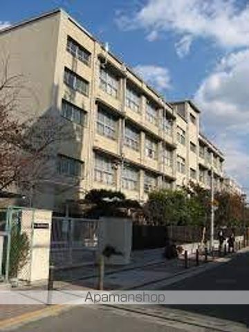 中学校　東住吉中学校（中学校）まで468m