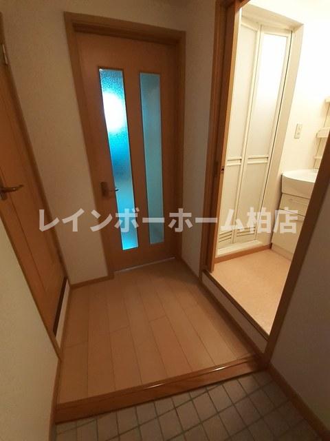 玄関　シューズボックスがあります