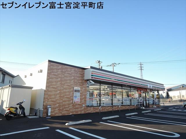 コンビニ　セブンイレブン（コンビニ）まで445m