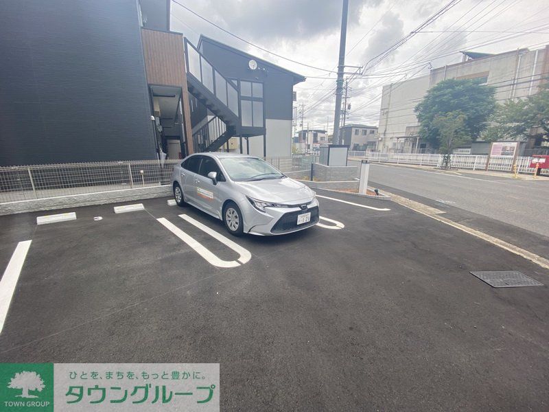 駐車場　駐車場