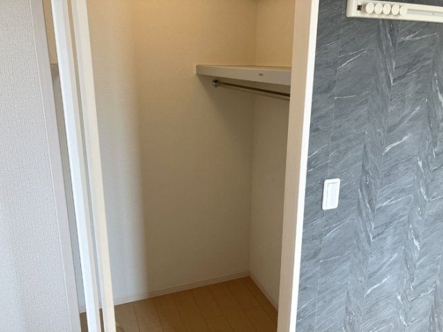 収納　ウォークインクローゼット