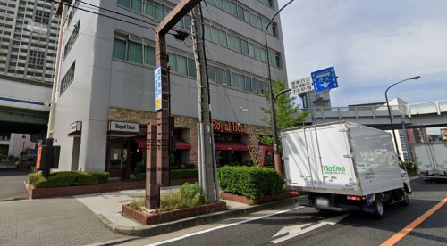 飲食店　ロイヤルホスト摩耶店（飲食店）まで404m