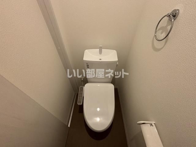 ジーメゾン川越稲荷町のトイレ写真