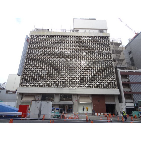 ショッピングセンター　藤崎本館（ショッピングセンター）まで471m