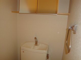 トイレ　トイレ棚（イメージ）