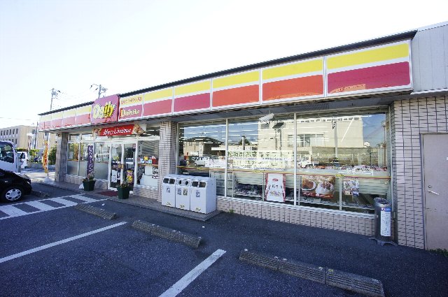 コンビニ　デイリーヤマザキ 市川下貝塚店（コンビニ）まで514m